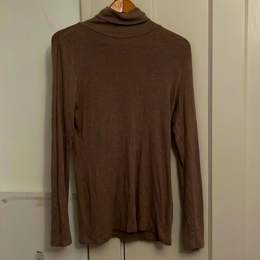 ✅ GAP Long Sleeve Turtleneck Sweater Soft Comfortable Light Cotton & Modal Blend